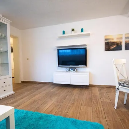 Strandnahe Ferienwohnung Haus Kirsten Nr.2 * Duhnen